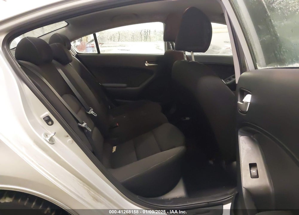 2017 KIA FORTE LX VIN: 3KPFK4A77HE018182