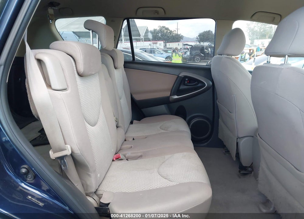 2007 TOYOTA RAV4 VIN: JTMZD33V475042625