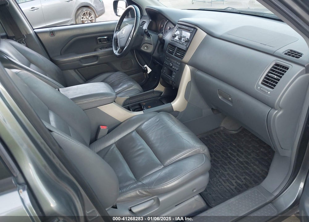 2008 HONDA PILOT EX-L VIN: 5FNYF18558B038117