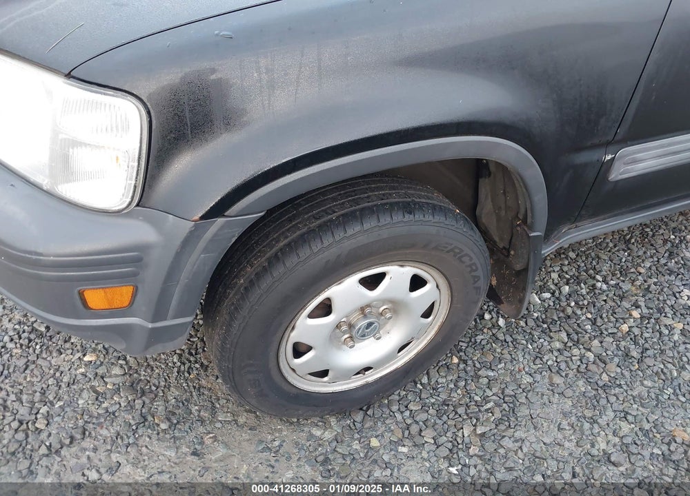 1998 HONDA CR-V LX VIN: JHLRD1843WC076766