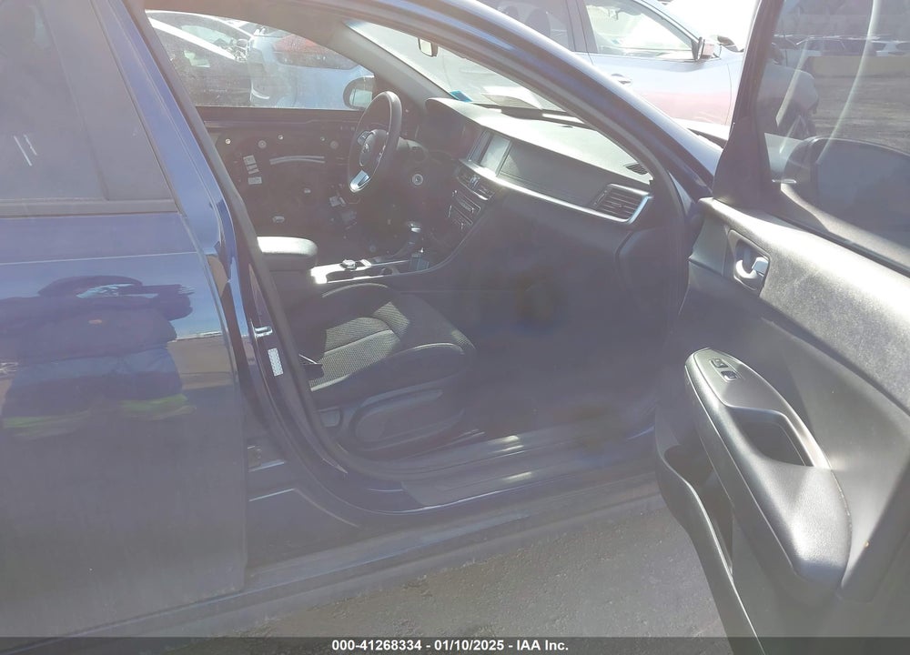 2019 KIA OPTIMA LX VIN: 5XXGT4L35KG356710