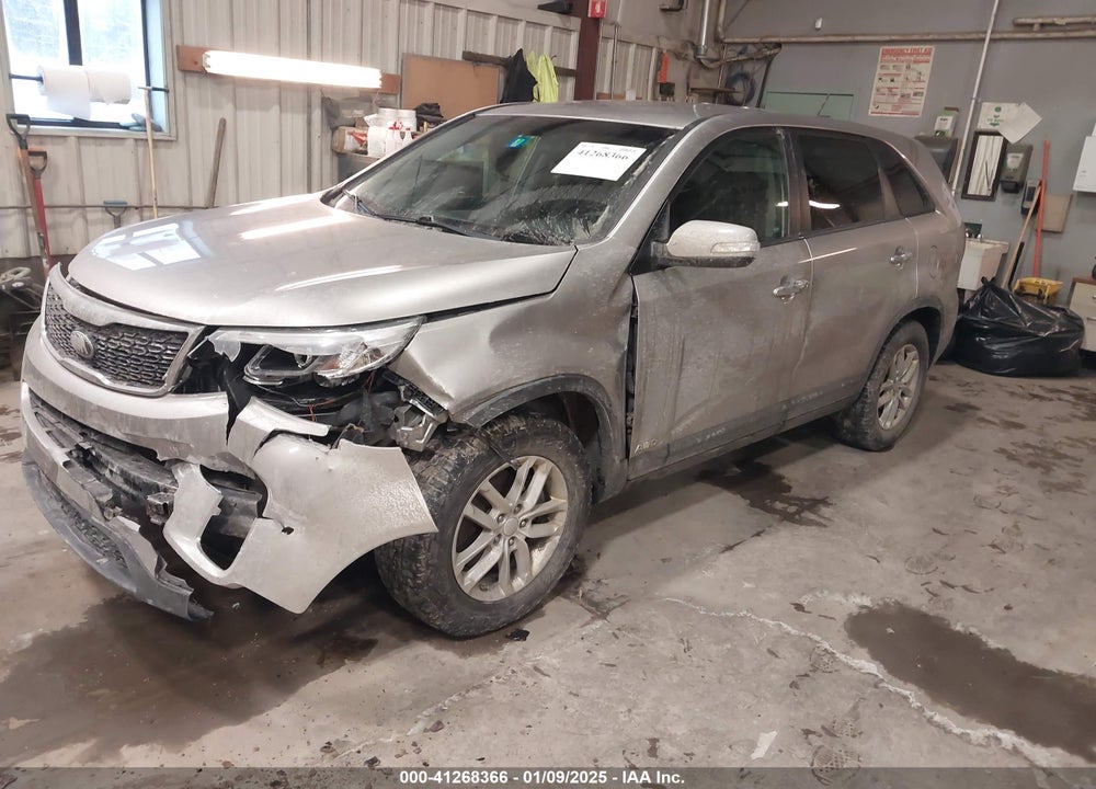 2015 KIA SORENTO VIN: 5XYKTCA68FG562137