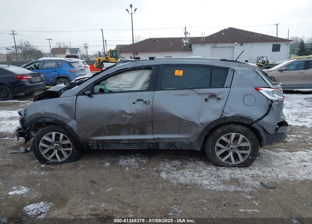 2016 KIA SPORTAGE VIN: KNDPBCACXG7833194