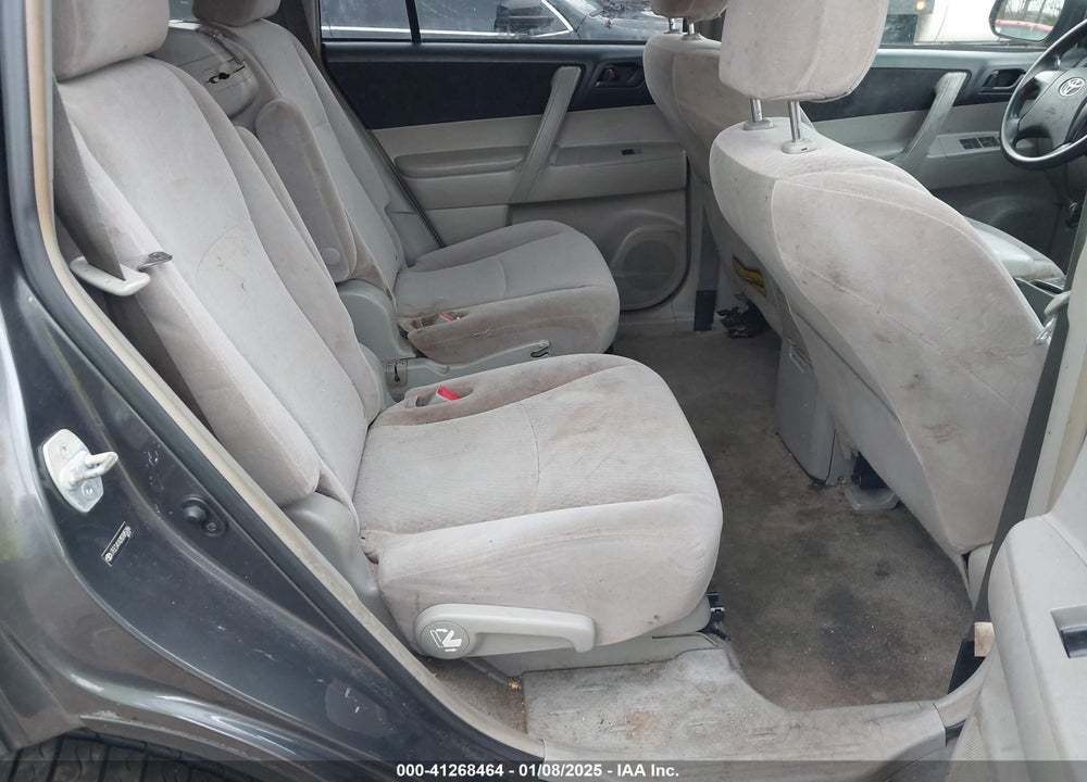 2008 TOYOTA HIGHLANDER VIN: JTEES41A282085286