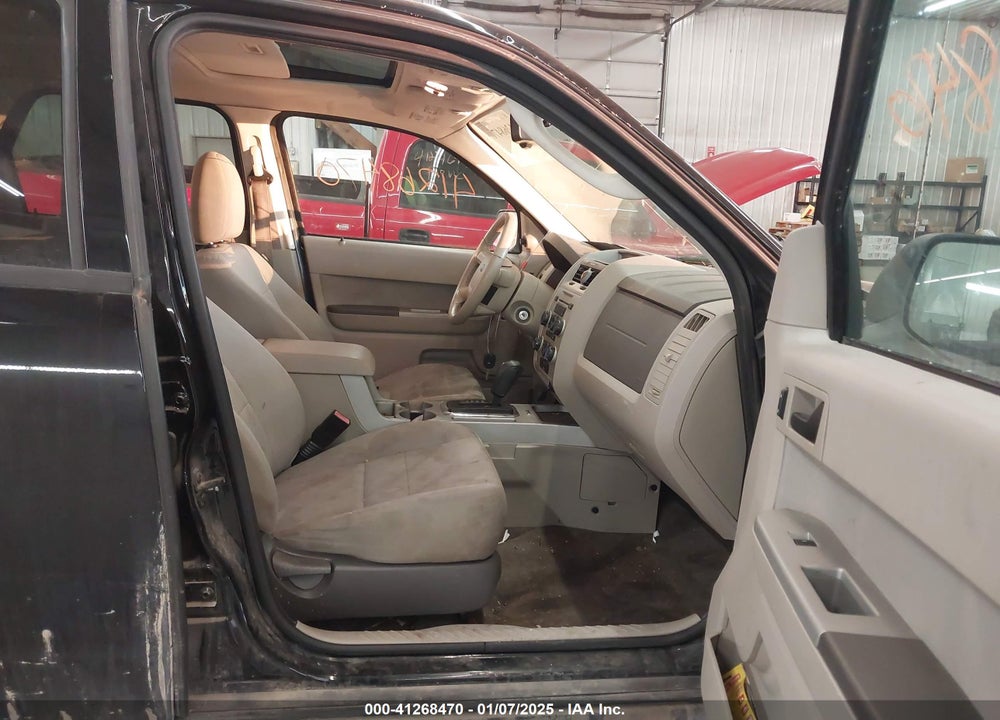 2010 FORD ESCAPE XLT VIN: 1FMCU9DG7AKD16946