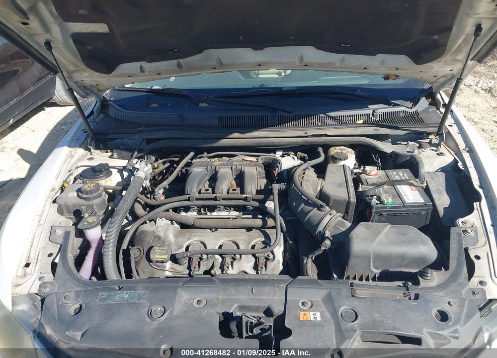 2010 FORD TAURUS LIMITED VIN: 1FAHP2FW0AG154003