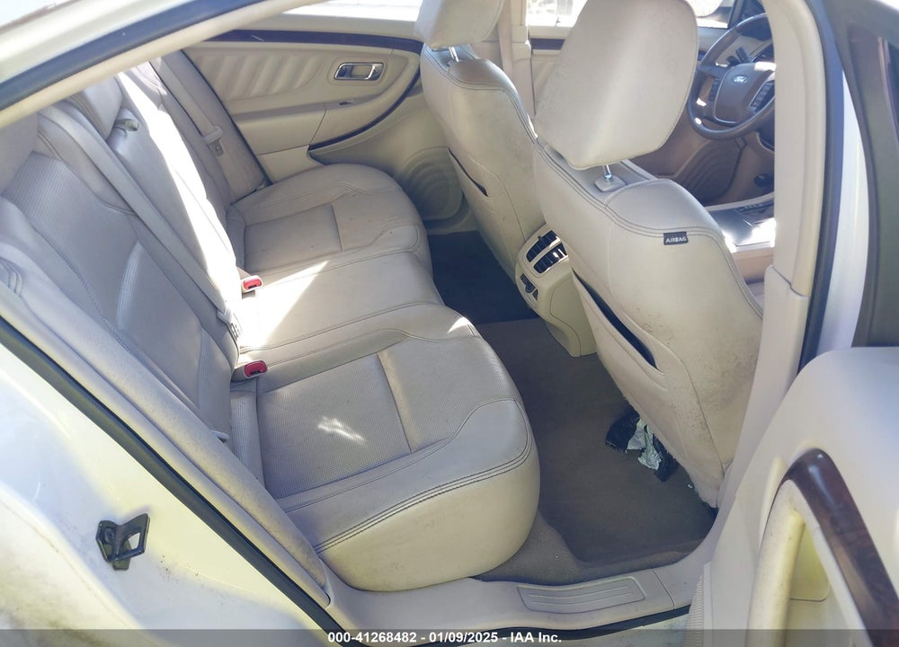2010 FORD TAURUS LIMITED VIN: 1FAHP2FW0AG154003