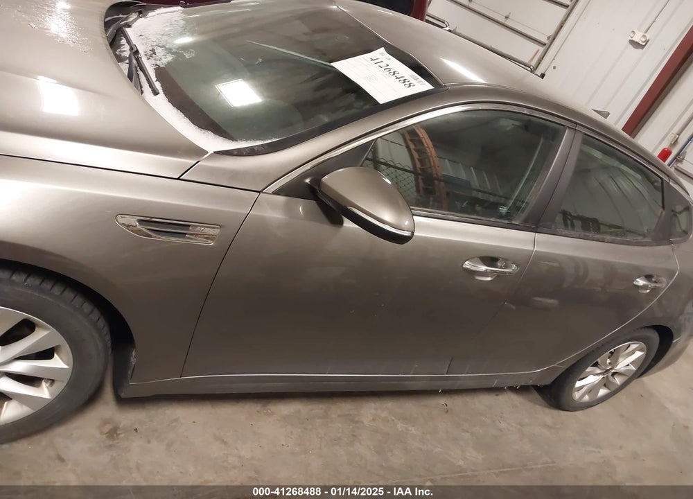2016 KIA OPTIMA VIN: 5XXGT4L32GG016423