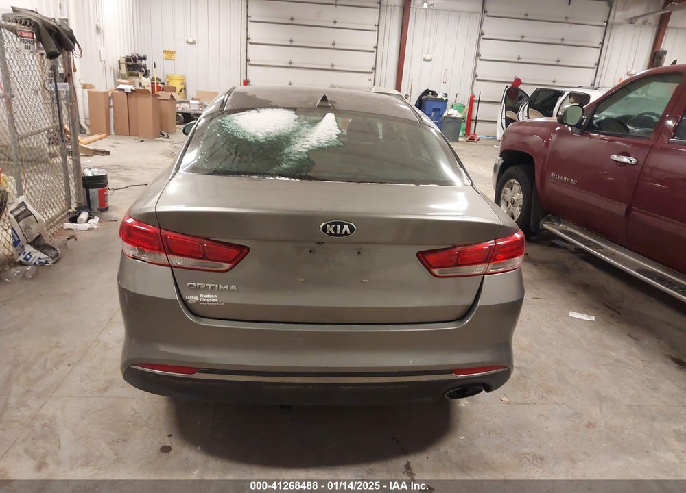 2016 KIA OPTIMA VIN: 5XXGT4L32GG016423
