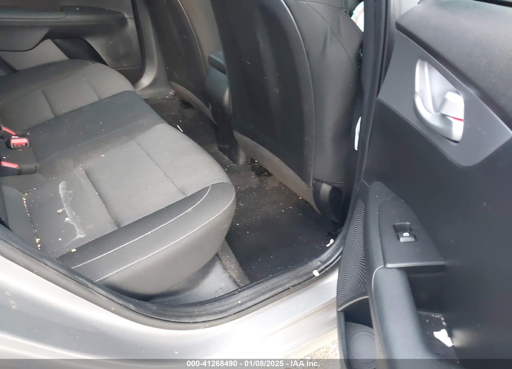 2023 KIA FORTE VIN: 3KPF24AD7PE593550