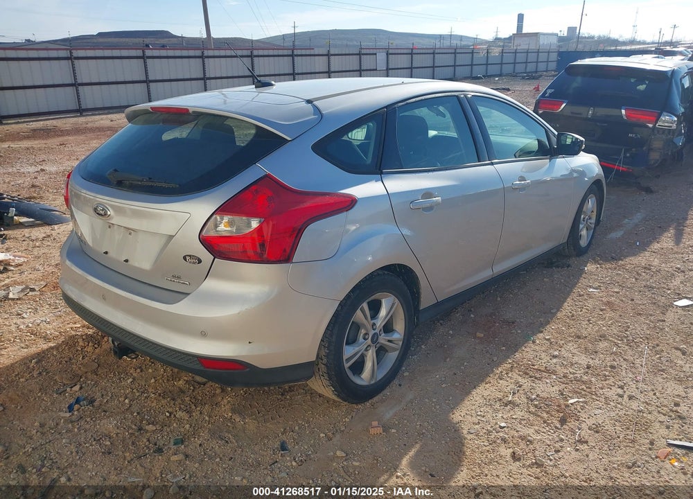 2014 FORD FOCUS SE VIN: 1FADP3K27EL113081