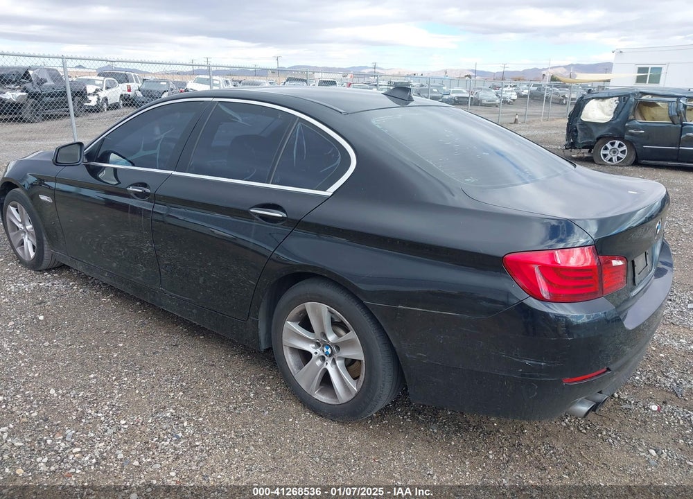 2012 BMW 528 VIN: WBAXG5C56CDX04132
