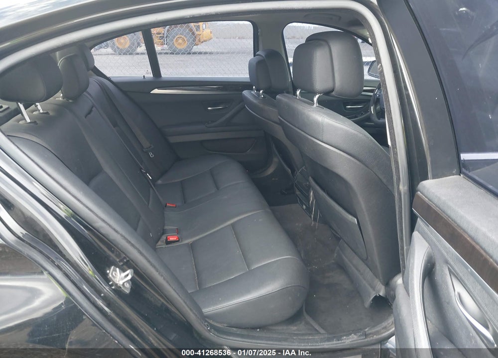 2012 BMW 528 VIN: WBAXG5C56CDX04132