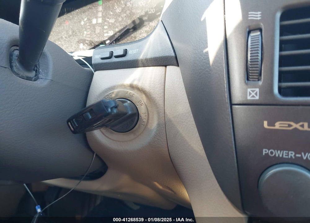 2005 LEXUS LS 430 VIN: JTHBN36F655018860
