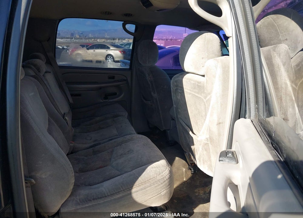 2004 CHEVROLET SUBURBAN 1500 LS VIN: 1GNEC16TX4J127043