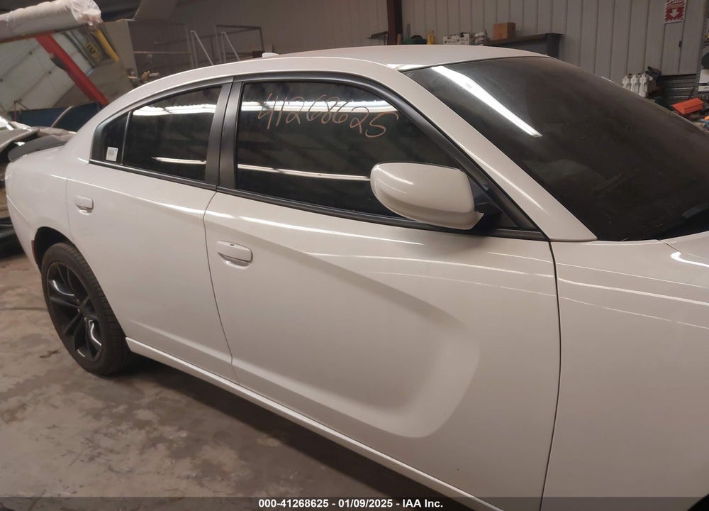 2016 DODGE CHARGER SXT VIN: 2C3CDXJG3GH324270