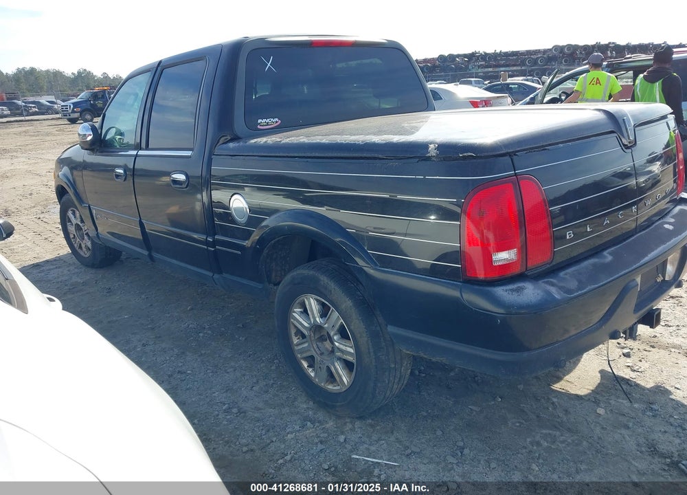 2002 LINCOLN BLACKWOOD VIN: 5LTEW05A52KJ01819