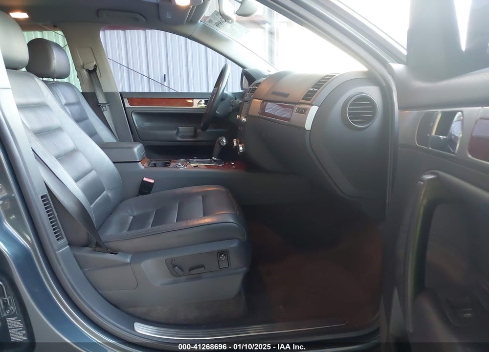 2005 VOLKSWAGEN TOUAREG V6 VIN: WVGLG77L45D076950