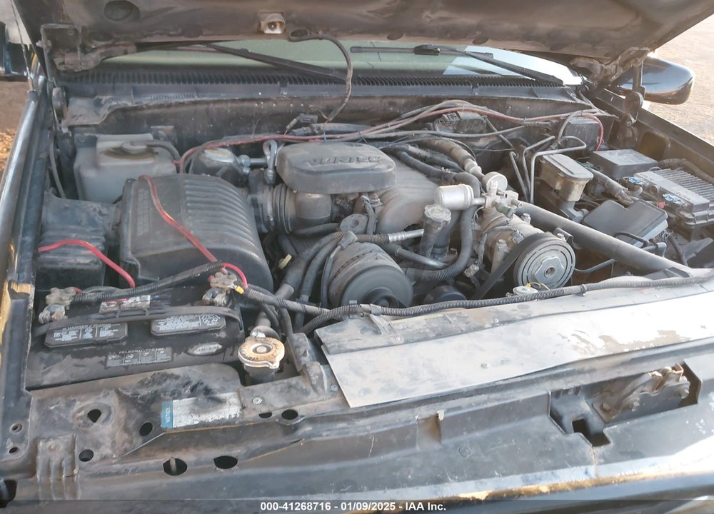 1999 CHEVROLET SUBURBAN 2500 VIN: 3GNGK26J7XG174388