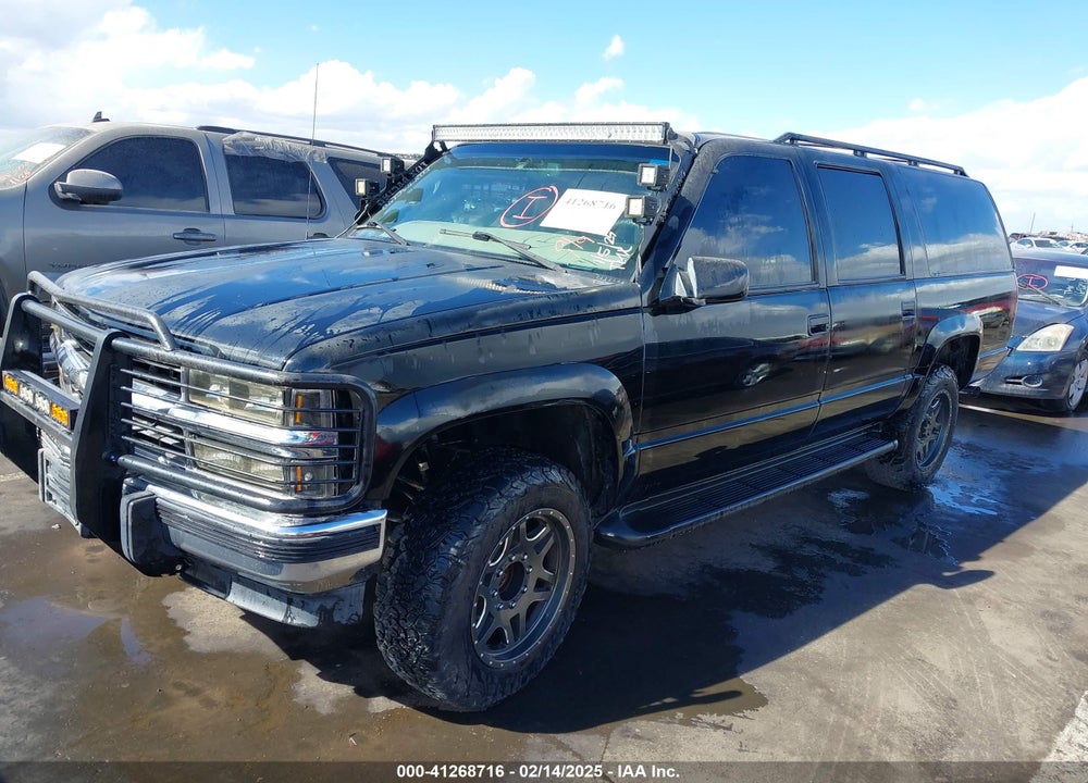 1999 CHEVROLET SUBURBAN 2500 VIN: 3GNGK26J7XG174388