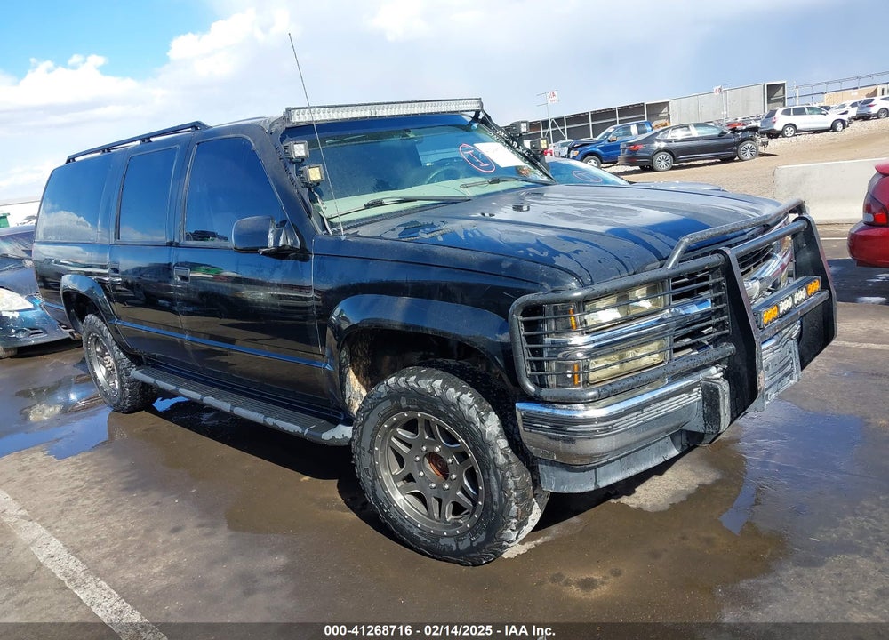 1999 CHEVROLET SUBURBAN 2500 VIN: 3GNGK26J7XG174388