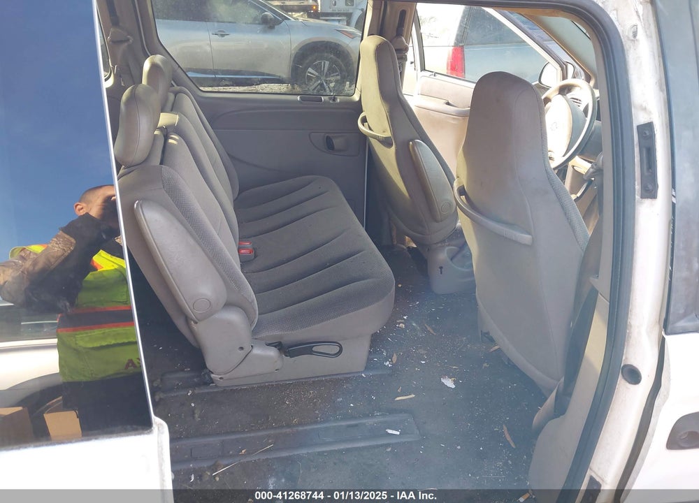 2002 DODGE CARAVAN SE VIN: 1B4GP25352B644736