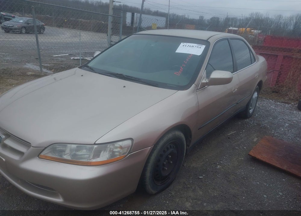 2000 HONDA ACCORD 2.3 LX VIN: 1HGCG5644YA117216