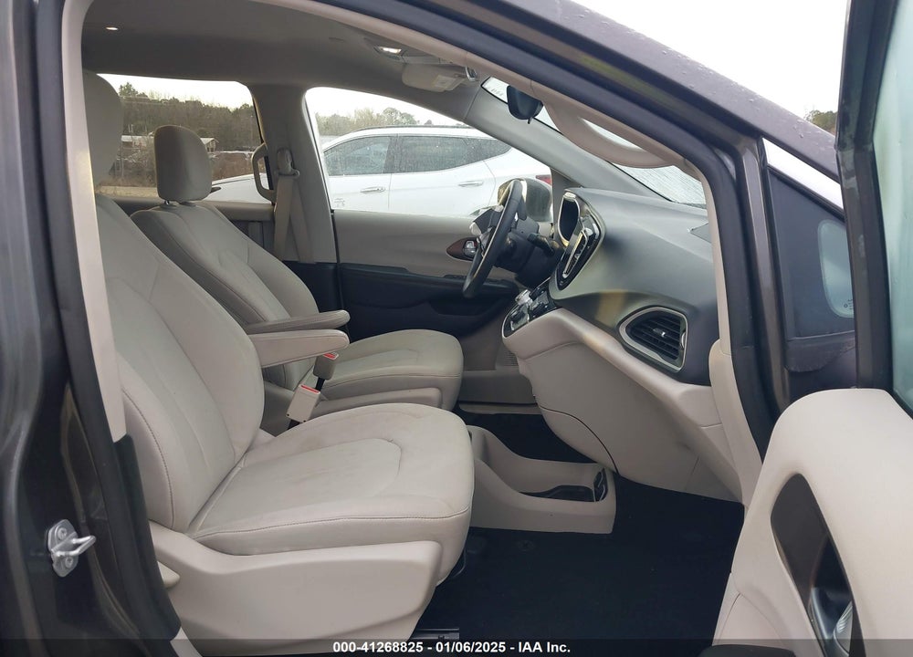 2017 CHRYSLER PACIFICA TOURING VIN: 2C4RC1DGXHR532059