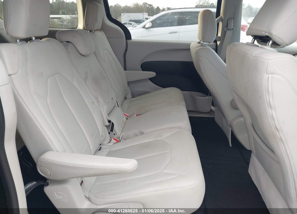 2017 CHRYSLER PACIFICA TOURING VIN: 2C4RC1DGXHR532059