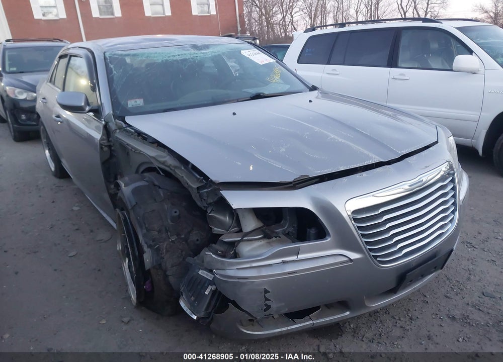 2013 CHRYSLER 300 MOTOWN VIN: 2C3CCARG2DH659827