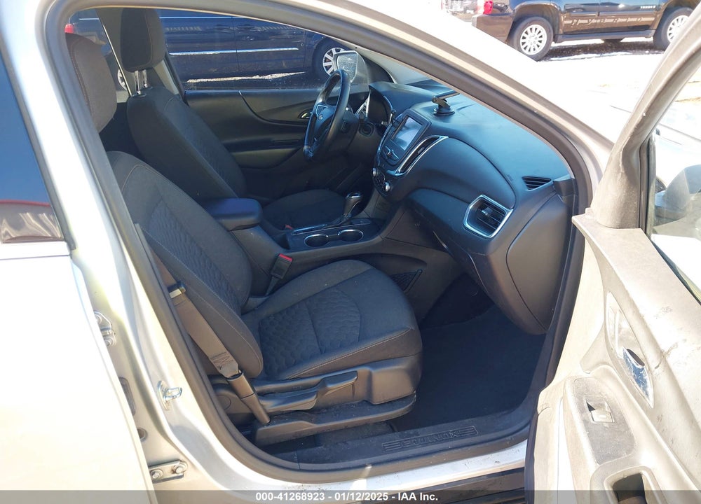 2018 CHEVROLET EQUINOX LT VIN: 3GNAXJEV4JS621284