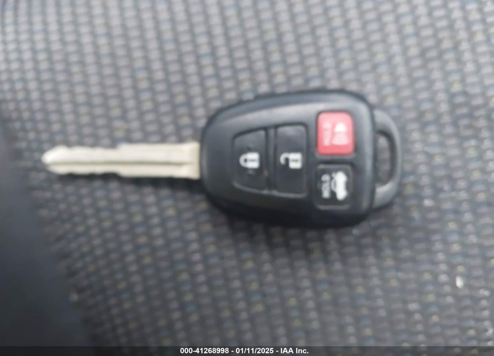 2015 TOYOTA COROLLA S PLUS VIN: 5YFBURHE4FP284247