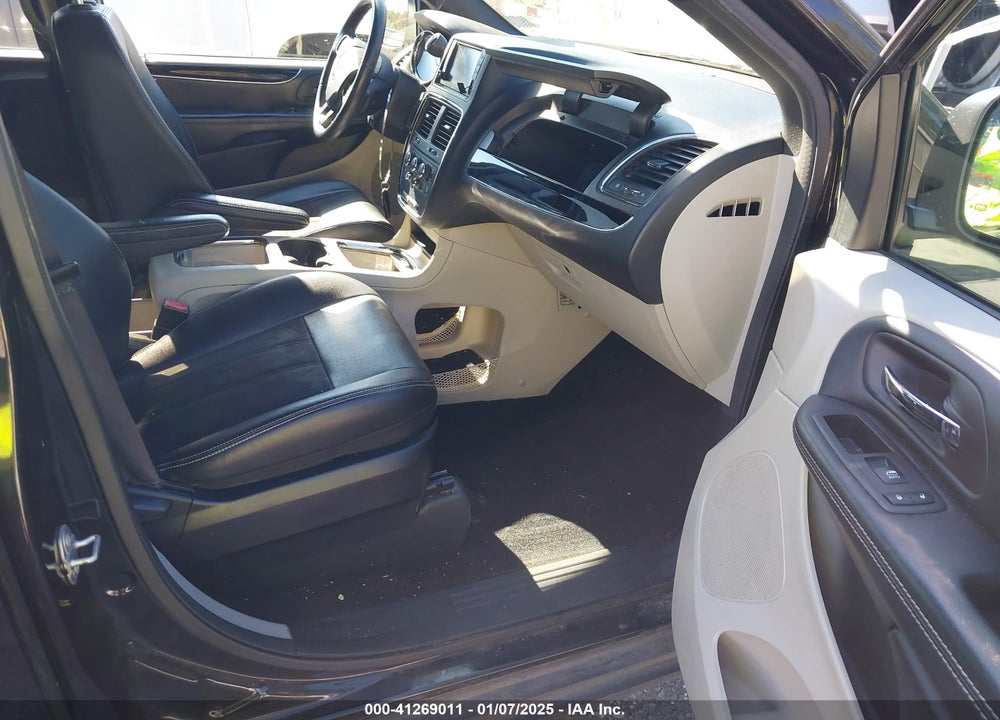 2019 DODGE GRAND CARAVAN SXT VIN: 2C4RDGCG8KR688125