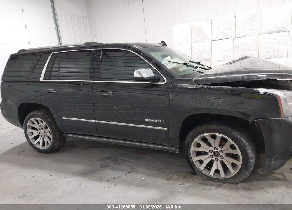 2017 GMC YUKON DENALI VIN: 1GKS2CKJ0HR318769