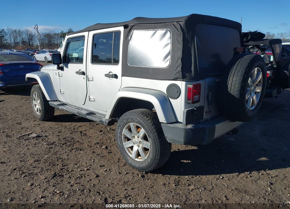 2007 JEEP WRANGLER UNLIMITED SAHARA VIN: 1J4GA59127L186048