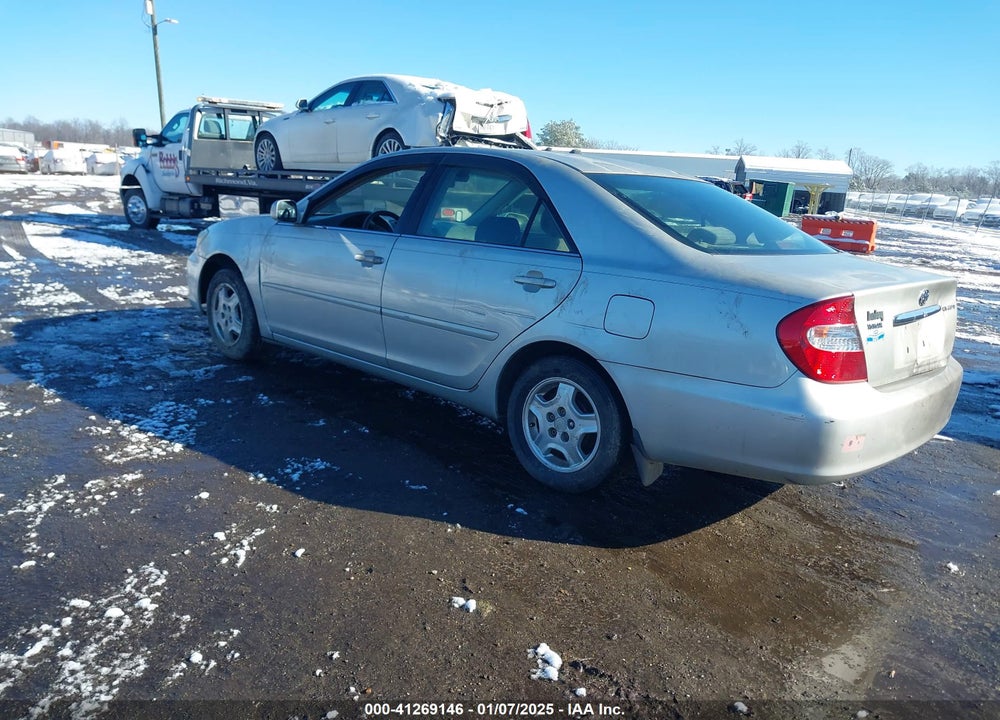 2002 TOYOTA CAMRY LE VIN: 4T1BE32KX2U081705