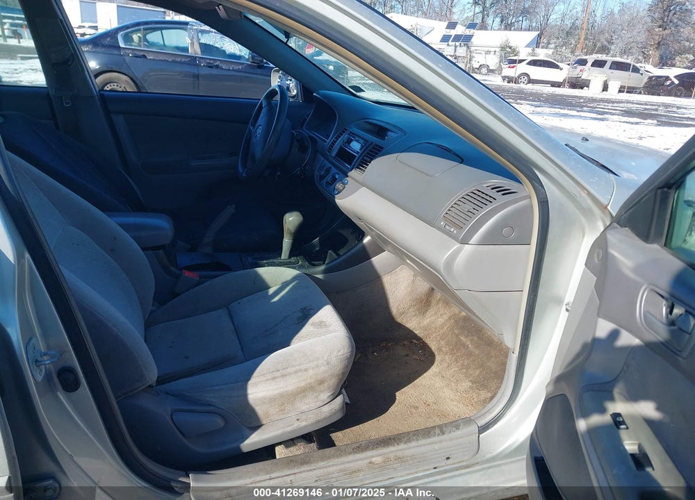 2002 TOYOTA CAMRY LE VIN: 4T1BE32KX2U081705