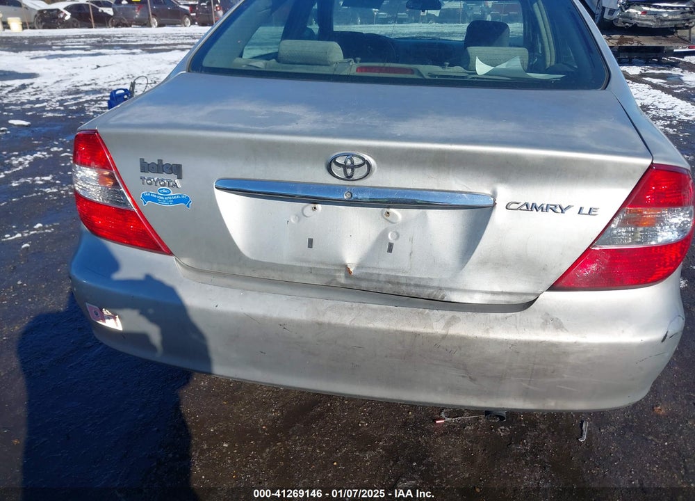2002 TOYOTA CAMRY LE VIN: 4T1BE32KX2U081705