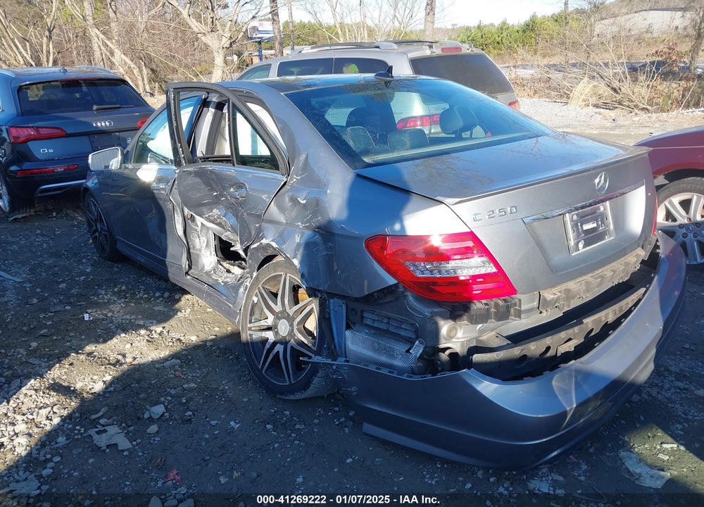 2013 MERCEDES-BENZ C 250 VIN: WDDGF4HBXDR297537