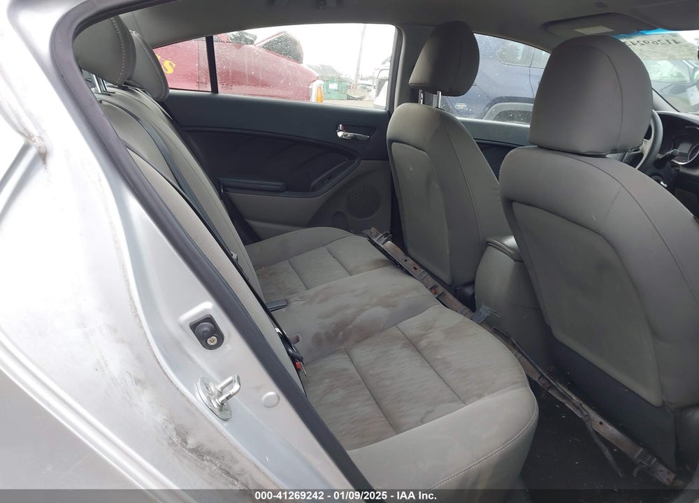 2016 KIA FORTE VIN: KNAFK4A6XG5445029
