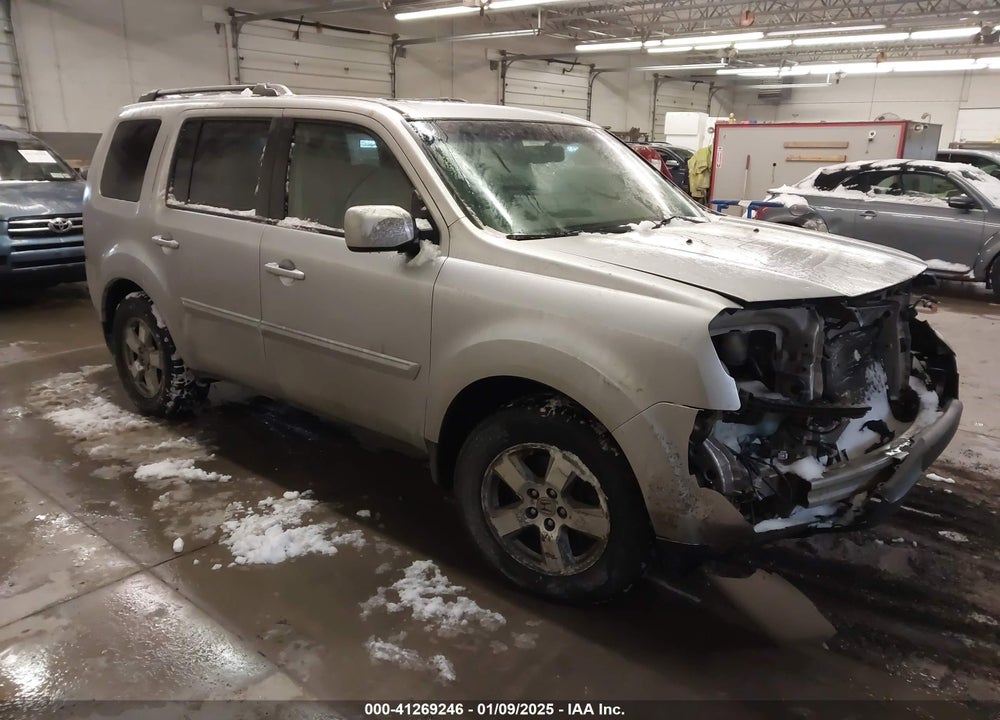 2011 HONDA PILOT EX-L VIN: 5FNYF4H50BB053407