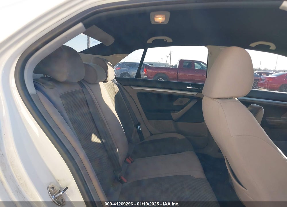 2010 VOLKSWAGEN JETTA S VIN: 3VWJX7AJ9AM024776