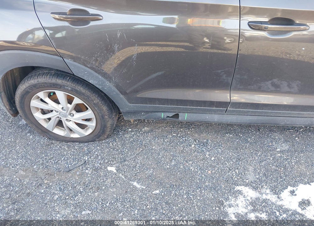 2019 HYUNDAI TUCSON VALUE VIN: KM8J3CA45KU012411