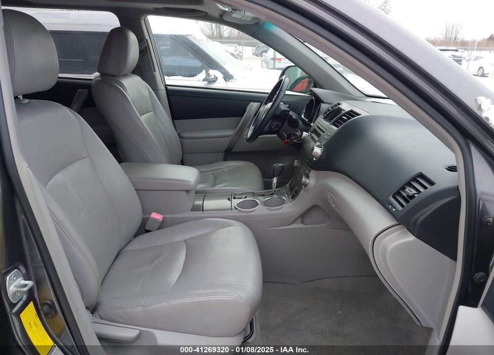 2008 TOYOTA HIGHLANDER SPORT VIN: JTEES43A382073810