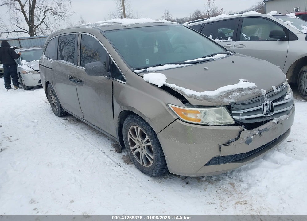 2013 HONDA ODYSSEY LX VIN: 5FNRL5H28DB037080