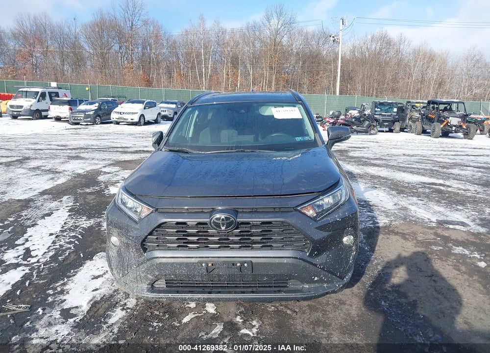2021 TOYOTA RAV4 XLE VIN: 2T3P1RFV4MC180069