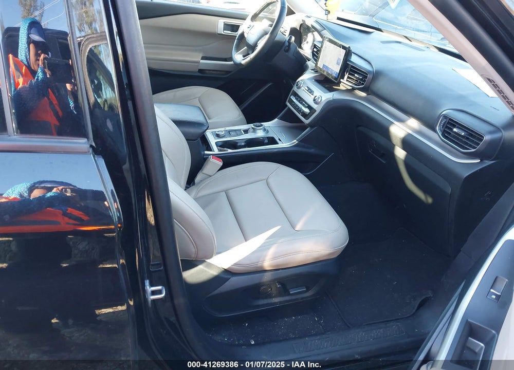 2023 FORD EXPLORER XLT VIN: 1FMSK8DHXPGB28051