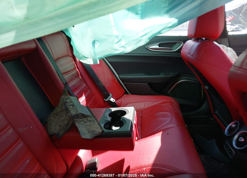 2022 ALFA ROMEO GIULIA VIN: ZARFANAN5N7657217