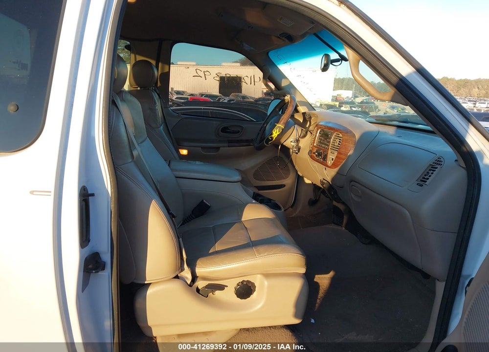 2001 FORD F-150 LARIAT/XL/XLT VIN: 2FTRX08L01CA01158