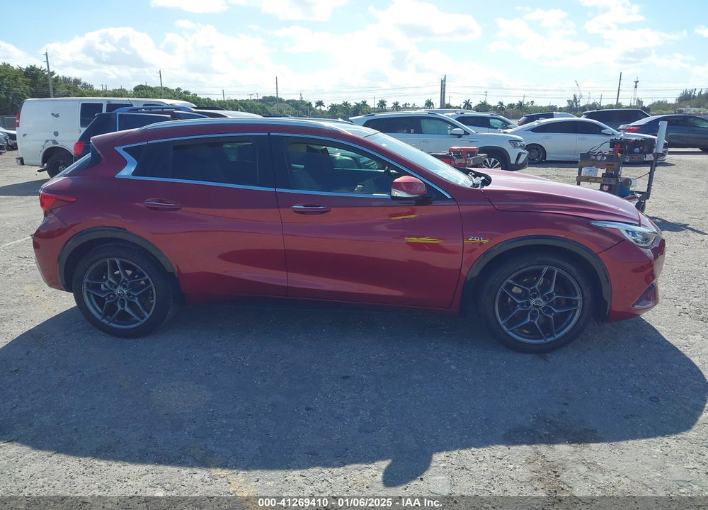 2018 INFINITI QX30 PREMIUM VIN: SJKCH5CP8JA052755